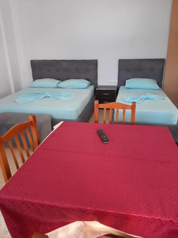 Bed and Breakfast Rock Star-Pllakat Sarandë Exteriér fotografie
