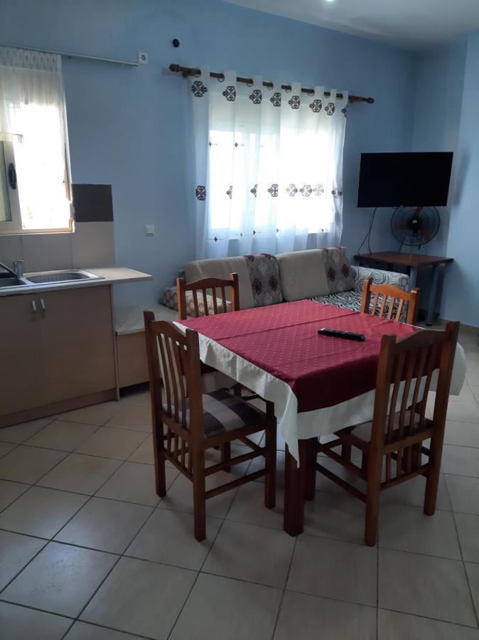 Bed and Breakfast Rock Star-Pllakat Sarandë Exteriér fotografie